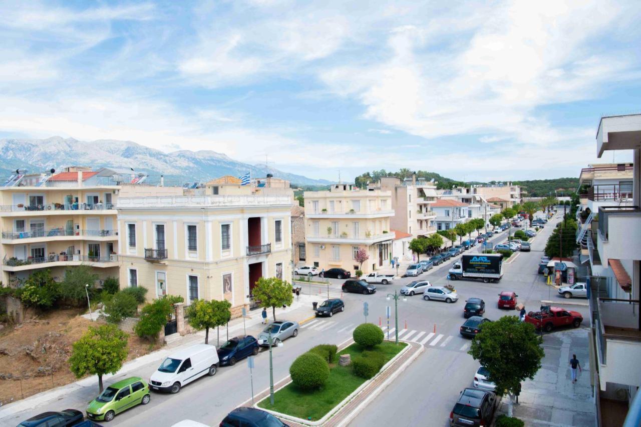 Laconian Collection "Nefeli" Boutique Apartment EEsparta Exterior foto